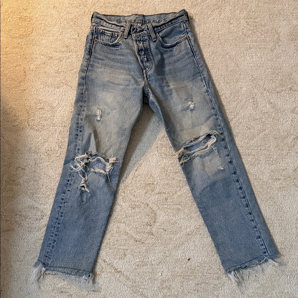 The best Levi’s jeans on the planet 🌎❤️‍🩹